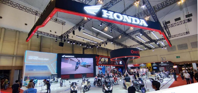 Yamaha Motor Indonesia Raih Penghargaan Skuter Matik Premium dengan Teknologi Terdepan